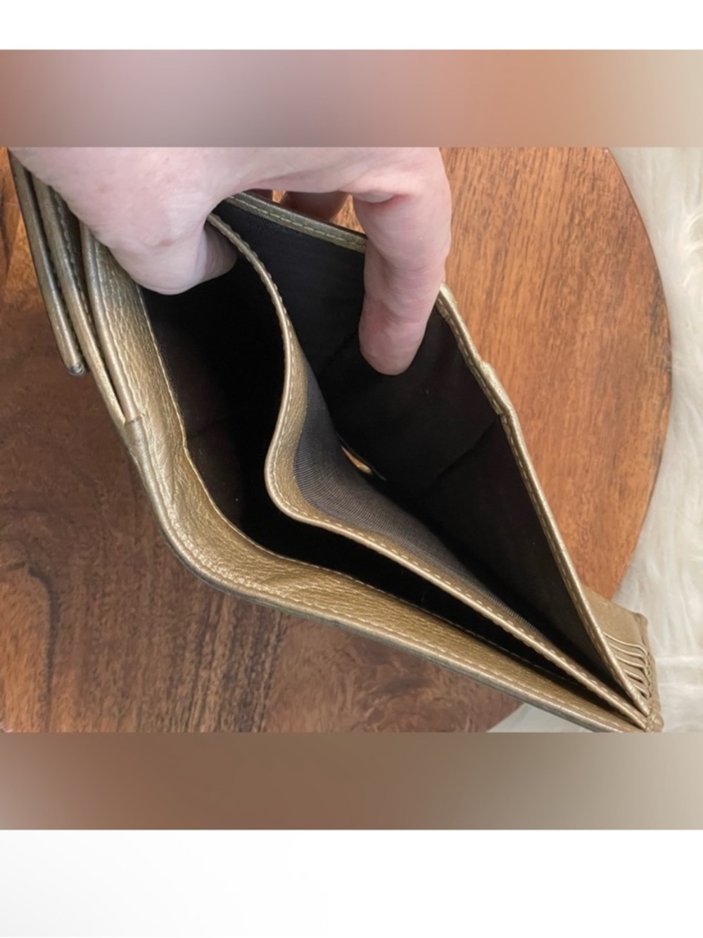 ✨ Diva’s essentials👆AUTHENTIC GUCCI BAMBOO TASSEL WALLET | Beige Taupe✨ - Picture 13 of 15